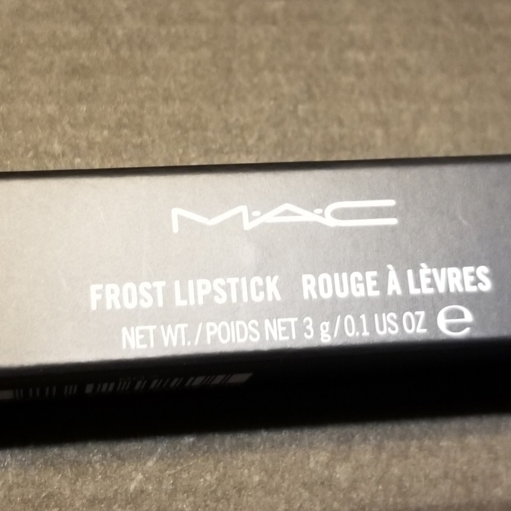 Frost lipstick